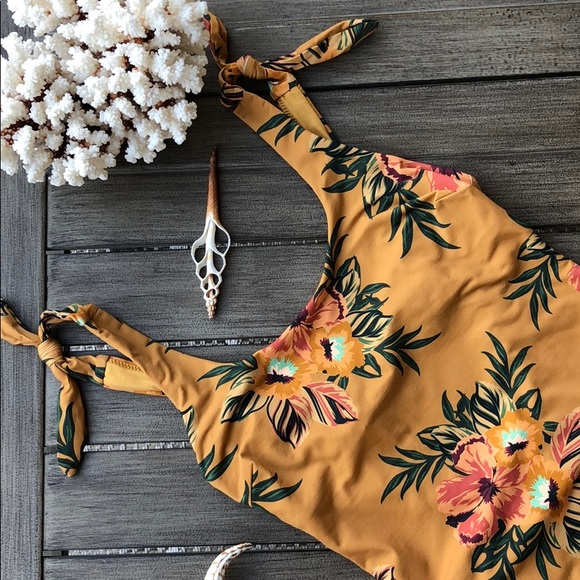 🌴🔆RIP CURL- SUN CHASERS CHEEKY ONE PIECE🔆🌴 - Picture 5 of 11